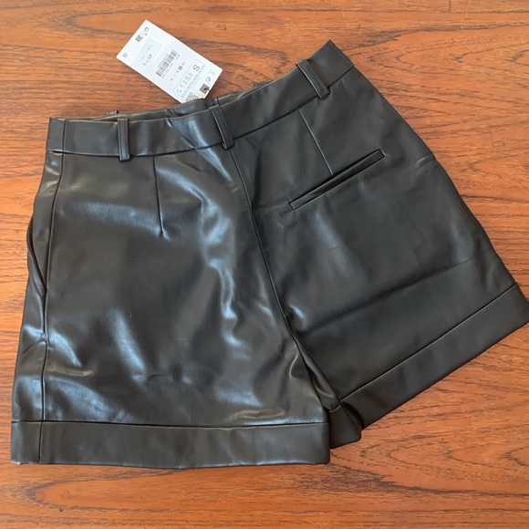 ***NWT*** Zara Trouser Shorts - Picture 4 of 5